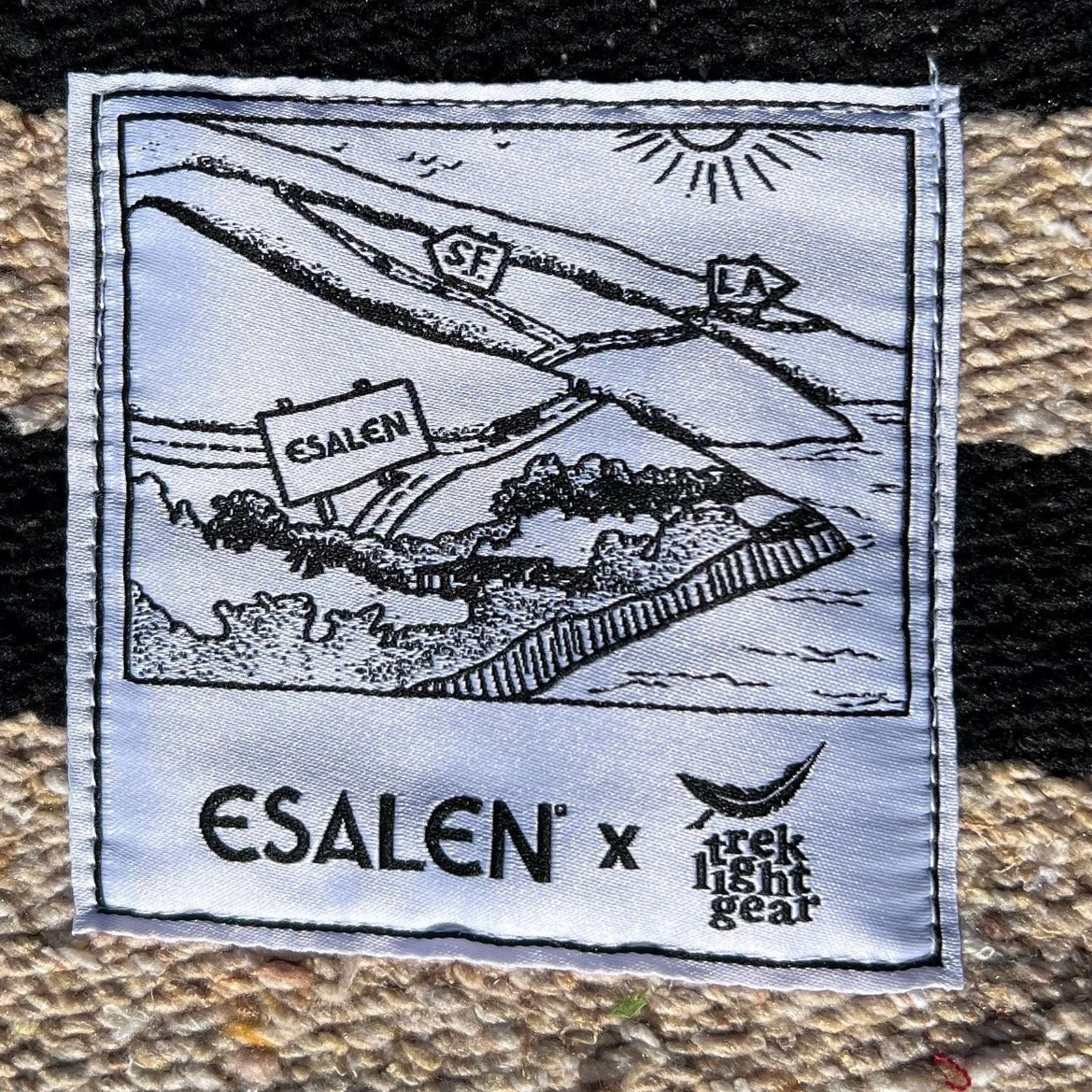 Esalen x Trek Light Gear Divided Sky Blanket in Black & Tan